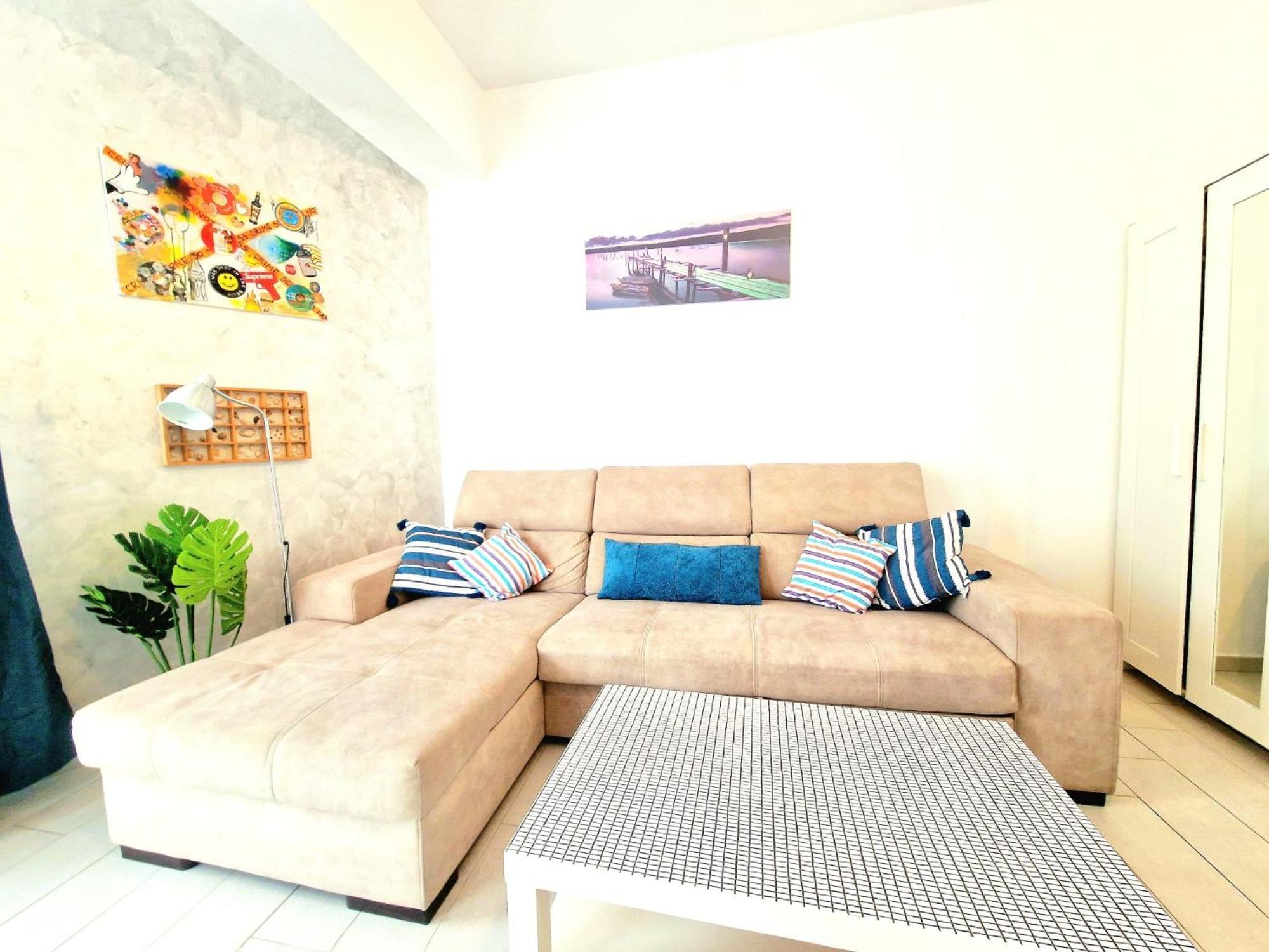 Azzurro Sea View Apartment *